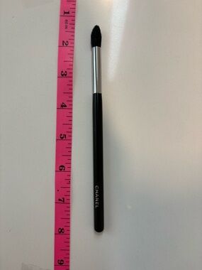 CHANEL Eye Makeup Brush